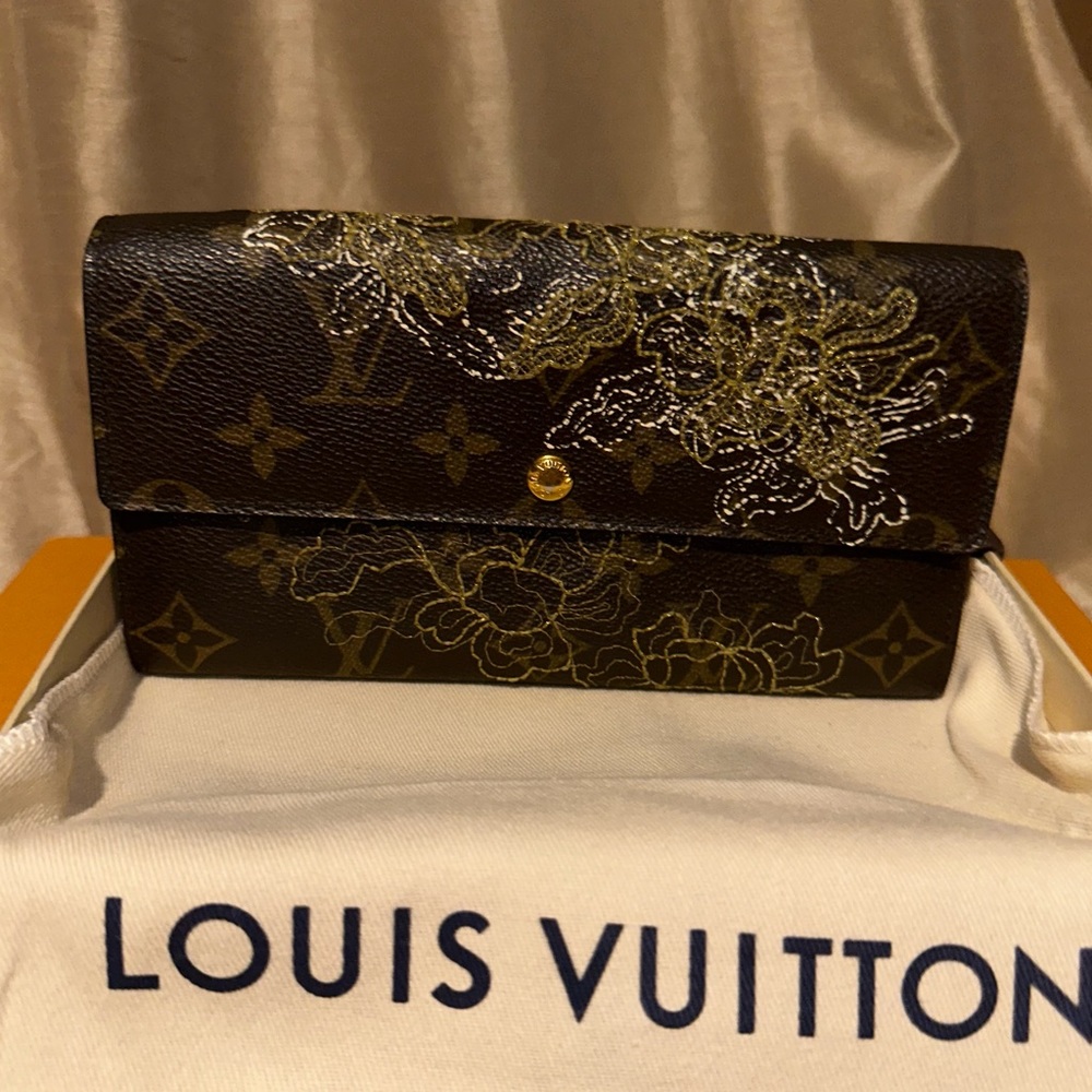 Louis Vuitton Sarah Limited Edition Monogram Dentelle Brown Wallet